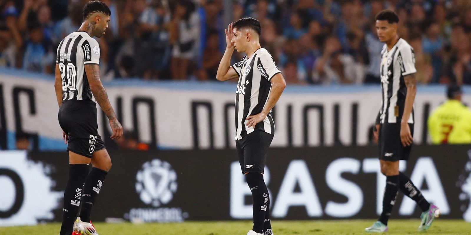 Botafogo perde para o Racing e se complica na Recopa Sul-Americana